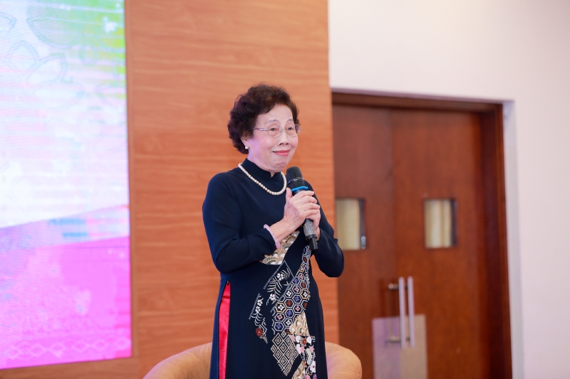 “GỐC CỦA TÂM LÀ TÌNH YÊU THƯƠNG”
