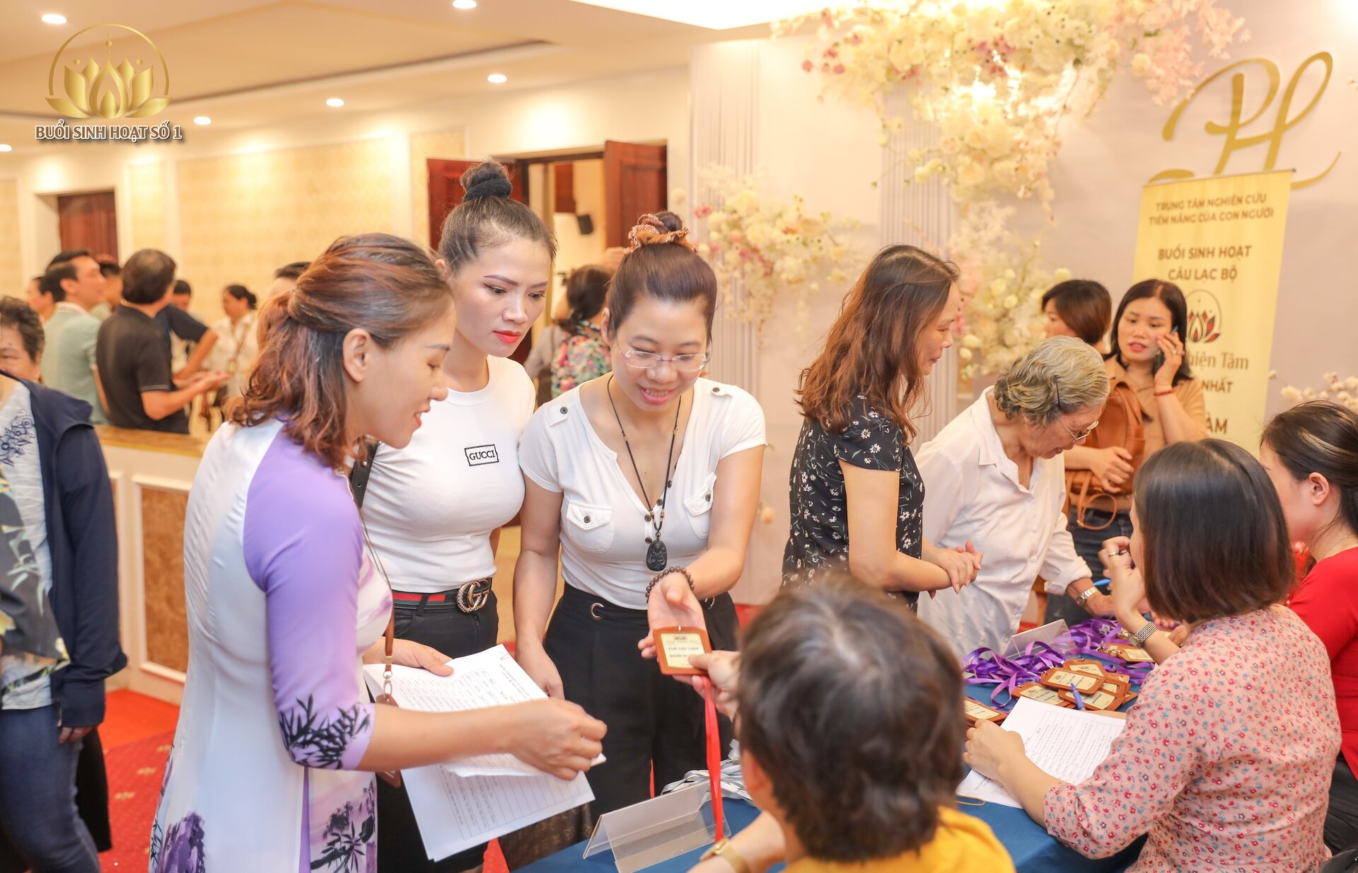 Buổi sinh hoạt số 1